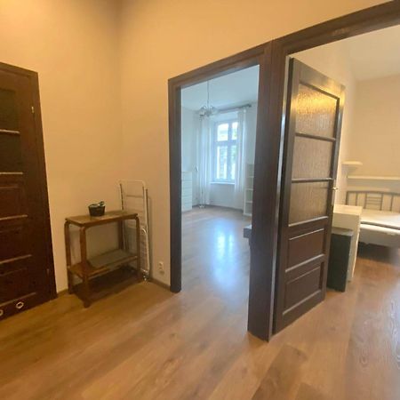 Comfortable Apartment In Centrum Cracóvia Exterior foto